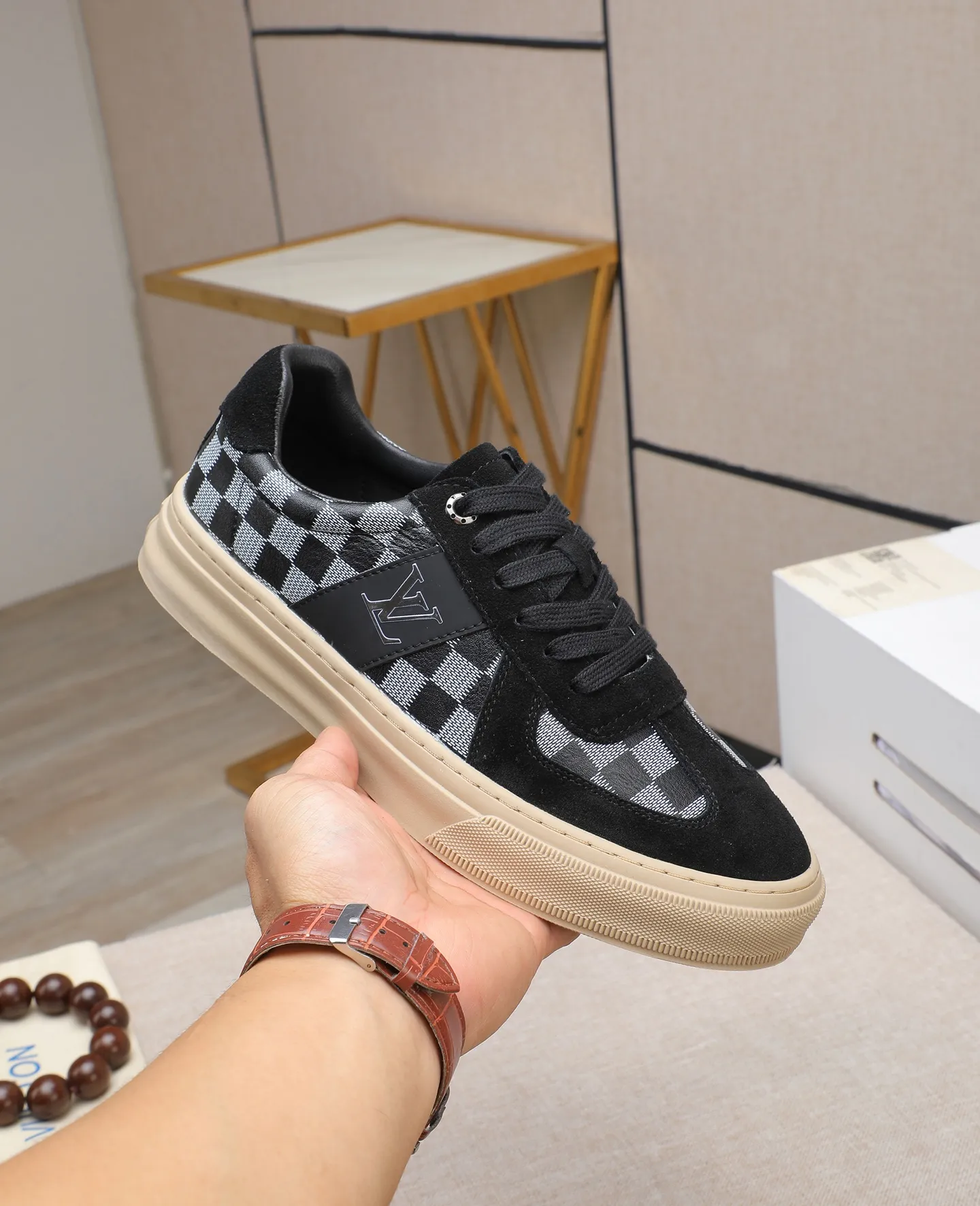 Men's shoes 💰420 📛📛(Niuli) high-end [LOUIS VUITTON】Louis Vuitton official website synchronizes new products👟Milan fashion catwalk style🇰🇾🇰🇾LV house logo, celebrity style, a must-have for fashionistas⚠️First-layer calfskin➕Cowhide lining➕Official website original original outsole👞Number 38-44